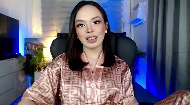 Snapshot of SweetCheska19 chatting on 5, 3, 2025 SweetCheska19 online show from 5, 3, 2025
