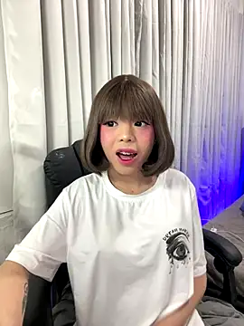 Snapshot of SweetCheska19 chatting on 9, 9, 2025 SweetCheska19 online show from 9, 9, 2025