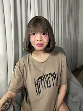 Snapshot of SweetCheska19 chatting on 11, 9, 2025 SweetCheska19 online show from 11, 9, 2025