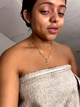 ValienteGirl  online show from 2, 11, 2025