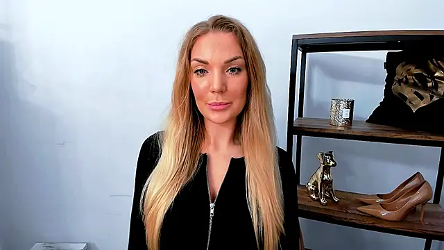 AulloraHoney online show from 1, 4, 2026