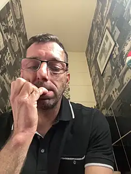 steph19x5 online show from 19, 4, 2026