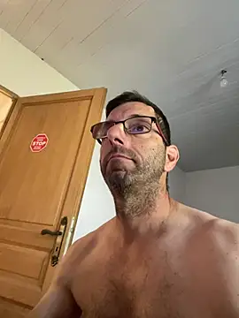 Snapshot of steph19x5 chatting on 16, 5, 2026 steph19x5 online show from 16, 5, 2026