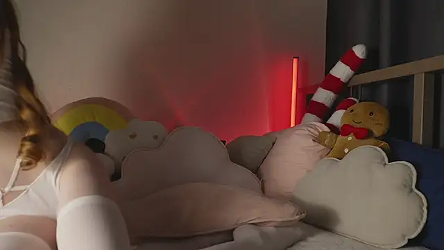 MiracleSandy online show from 10, 1, 2025