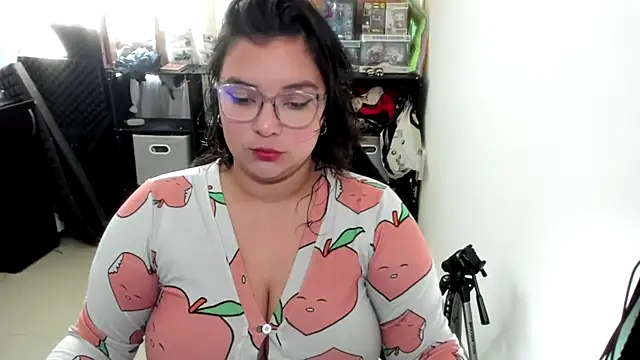 aika-dreams online show from 27, 10, 2025