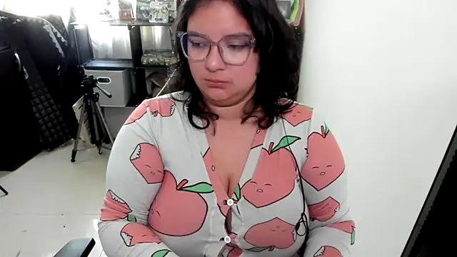 aika-dreams online show from 24, 11, 2025