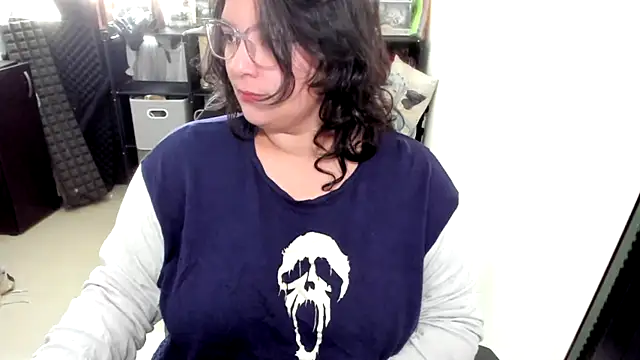 aika-dreams online show from 29, 10, 2025