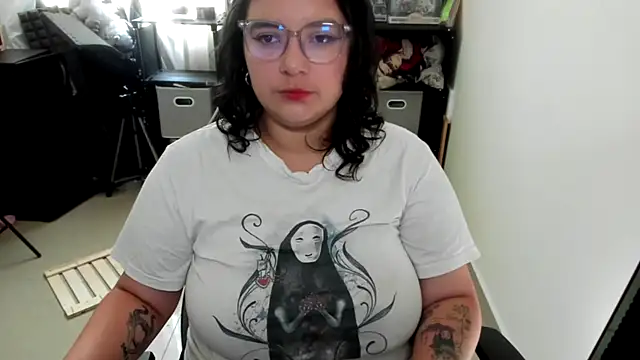 aika-dreams online show from 11, 11, 2025