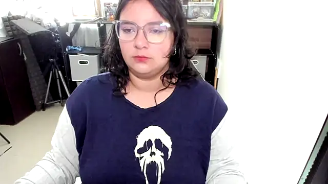 aika-dreams online show from 7, 11, 2025