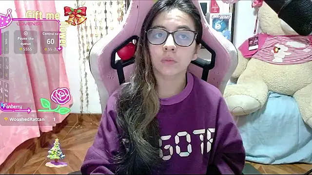 Maggie Fox3 online show from 4, 11, 2025