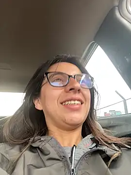 Maggie Fox3 online show from 10, 4, 2026