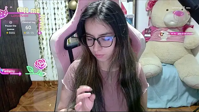 Maggie Fox3 online show from 9, 10, 2025