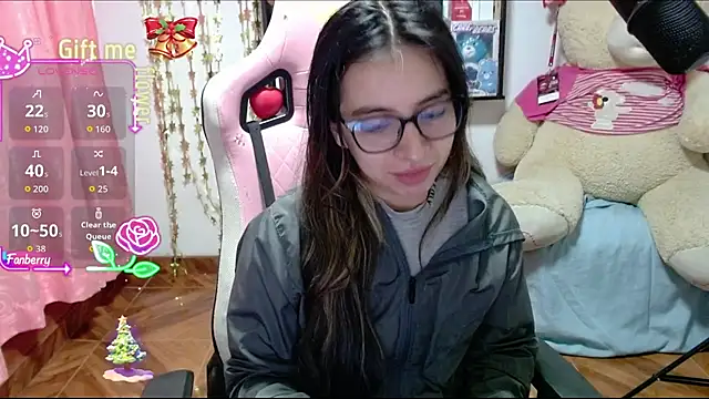 Maggie Fox3 online show from 8, 11, 2025