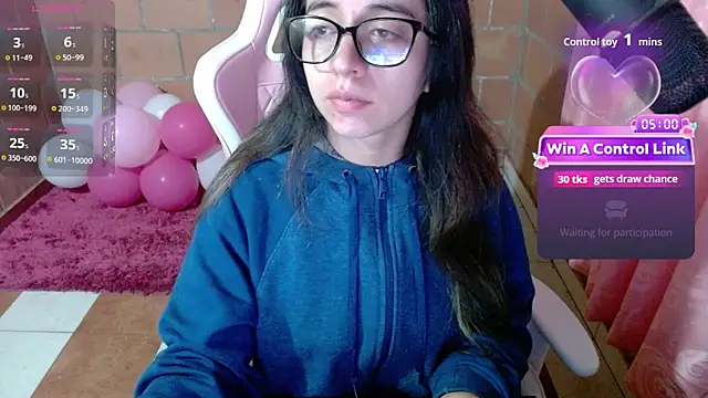 Snapshot of Maggie_Fox3 chatting on 16, 6, 2026 Maggie Fox3 online show from 16, 6, 2026