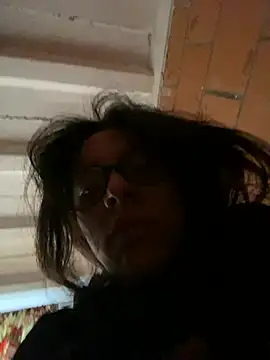 Maggie Fox3 online show from 6, 4, 2026