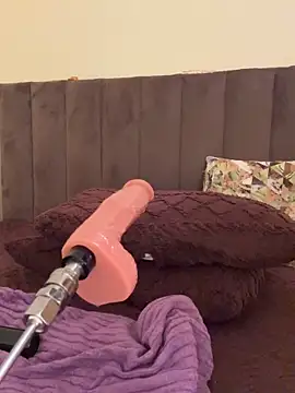 Snapshot of Emy-sexy chatting on 28, 4, 2026 Emy-sexy online show from 28, 4, 2026