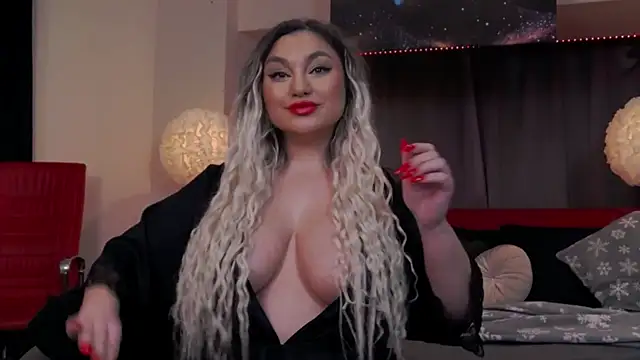 Larissa K online show from 31, 1, 2025