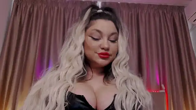 Larissa K online show from 24, 10, 2025