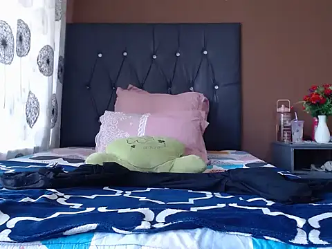 Lovelyboobs01 online show from 1, 12, 2025