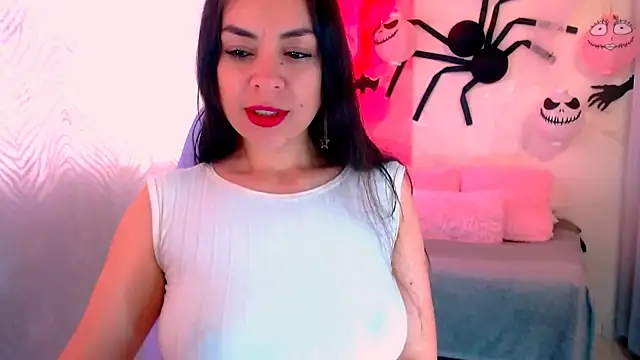 LATINGODDESS X online show from 6, 10, 2025