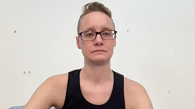 Snapshot of LeahWilde chatting on 21, 2, 2025 LeahWilde online show from 21, 2, 2025