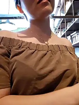 HinaLovely online show from 5, 1, 2025