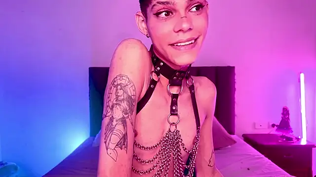 Snapshot of Varya_Ferreira chatting on 5, 7, 2026 Varya Ferreira online show from 5, 7, 2026