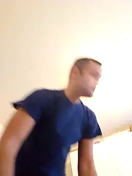 Snapshot of enricso chatting on 2, 11, 2025 enricso online show from 2, 11, 2025