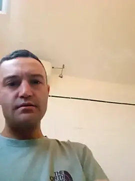 Snapshot of enricso chatting on 10, 3, 2026 enricso online show from 10, 3, 2026