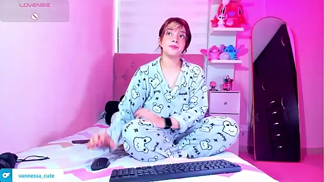 Vannessa  Shy online show from 1, 2, 2026