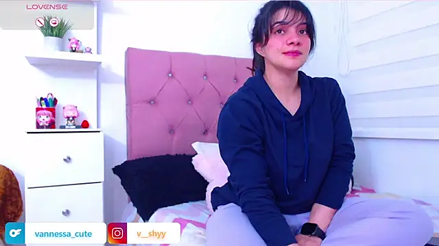 Vannessa  Shy online show from 10, 9, 2025