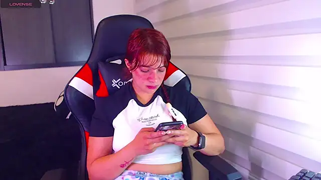 Vannessa  Shy online show from 2, 4, 2026