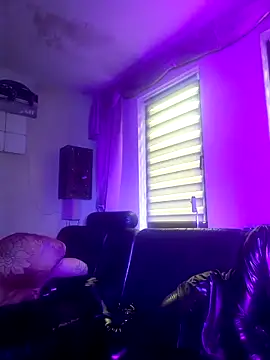 Crystalbitchx online show from 5, 10, 2025