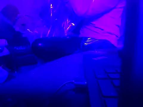 Crystalbitchx online show from 5, 11, 2025