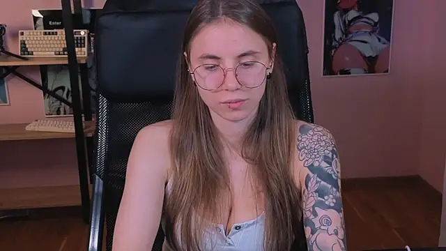 Snapshot of _AnnaStark_ chatting on 24, 10, 2025 AnnaStark online show from 24, 10, 2025