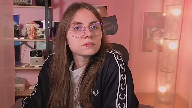  AnnaStark  online show from 12, 6, 2026