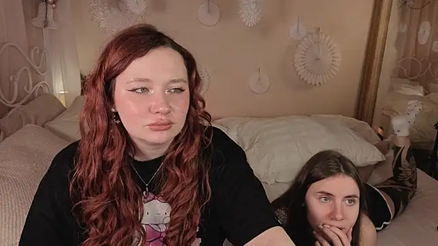 Snapshot of _AnnaStark_ chatting on 28, 11, 2025 AnnaStark online show from 28, 11, 2025