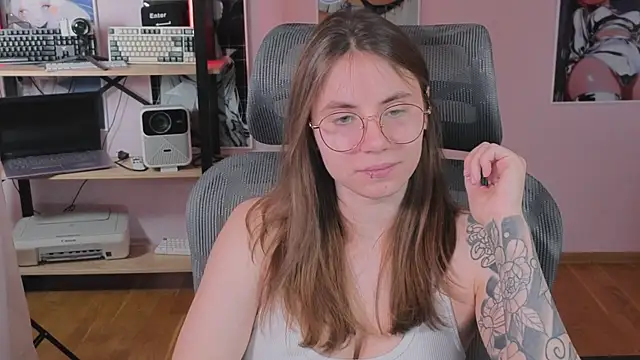  AnnaStark  online show from 9, 4, 2026