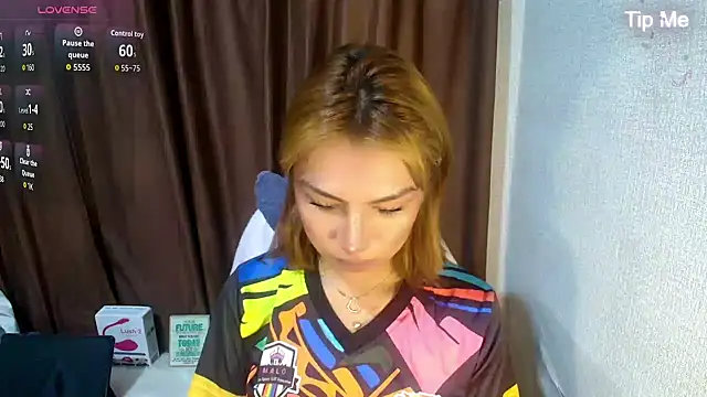 luxxy grand online show from 18, 4, 2026