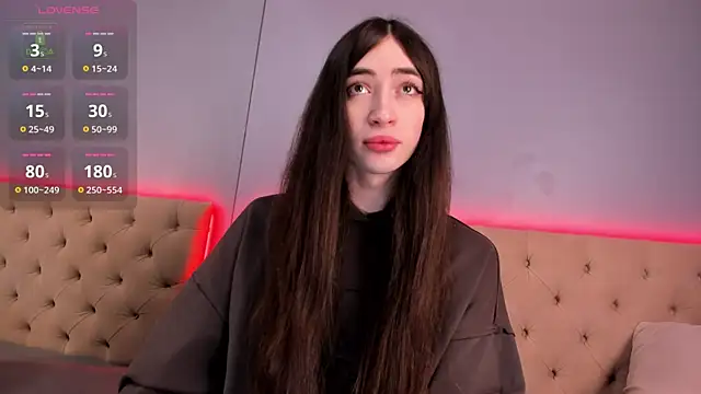 Snapshot of NickieRainer chatting on 1, 2, 2025 NickieRainer online show from 1, 2, 2025