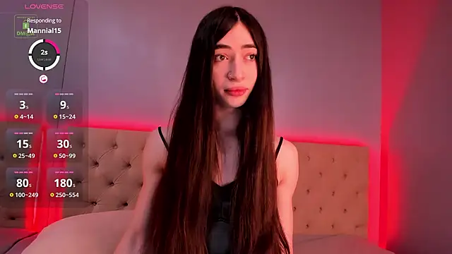 Snapshot of NickieRainer chatting on 5, 1, 2025 NickieRainer online show from 5, 1, 2025