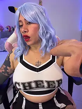 Luna Paris  online show from 26, 2, 2026