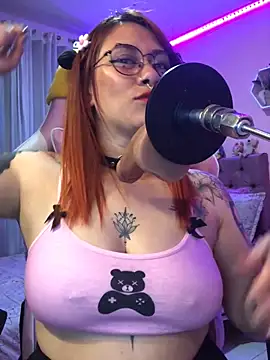 Luna Paris  online show from 24, 1, 2025