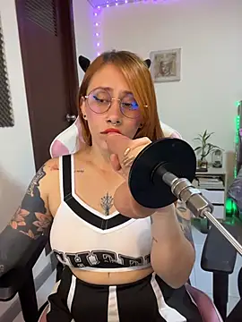 Luna Paris  online show from 27, 6, 2026