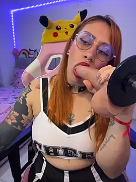 Luna Paris  online show from 17, 4, 2026