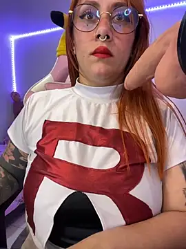 Luna Paris  online show from 29, 11, 2025