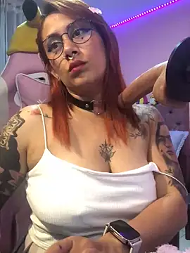Luna Paris  online show from 7, 1, 2025