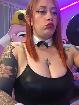 Luna Paris  online show from 30, 1, 2025