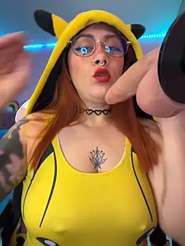 Luna Paris  online show from 8, 10, 2025