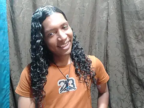 shairaStarr online show from 2, 10, 2025